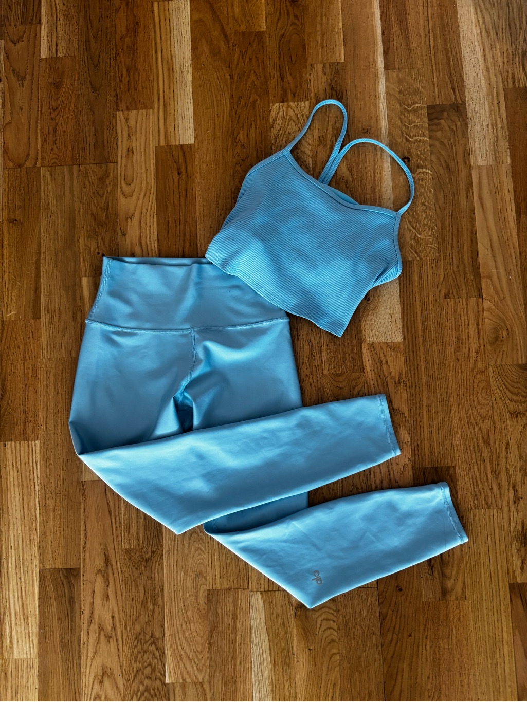 Alo Yoga Sky Blue Airlift Legging And Top Set S/M